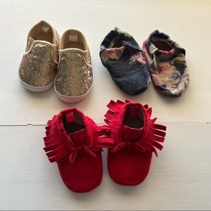 Baby Shoes, 3 pairs.